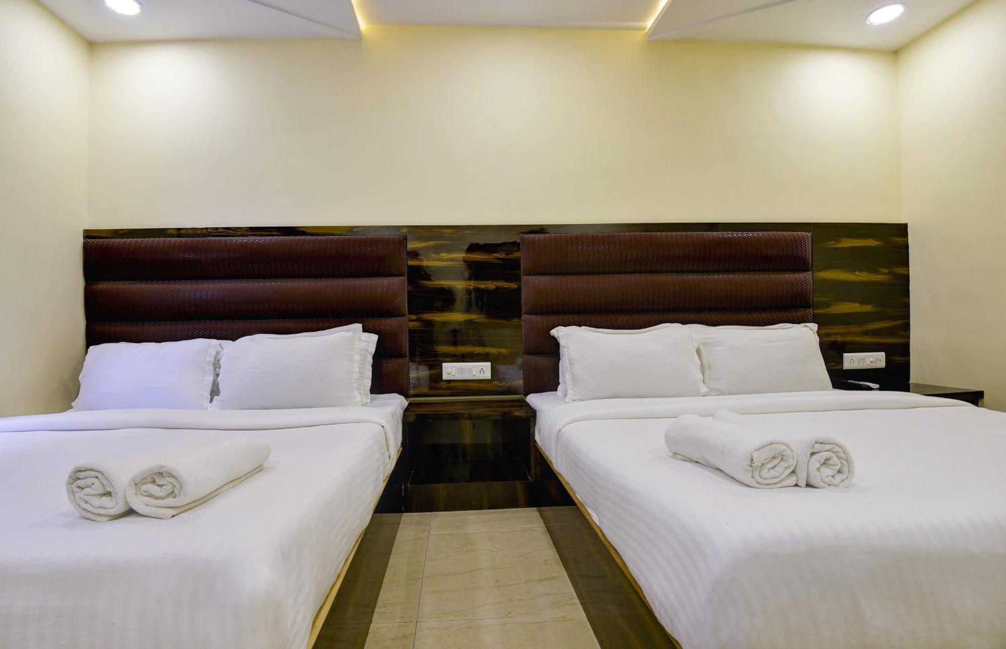 Hotel Deluxe Mumbai Dış mekan fotoğraf