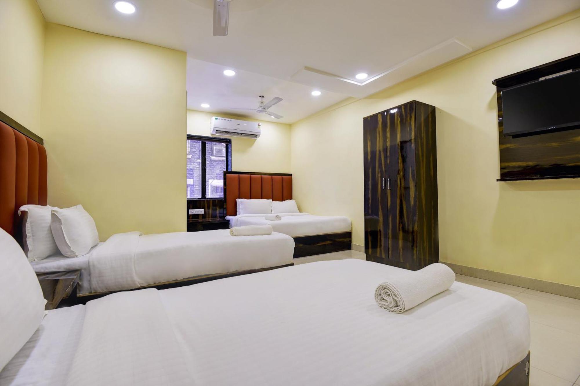 Hotel Deluxe Mumbai Dış mekan fotoğraf