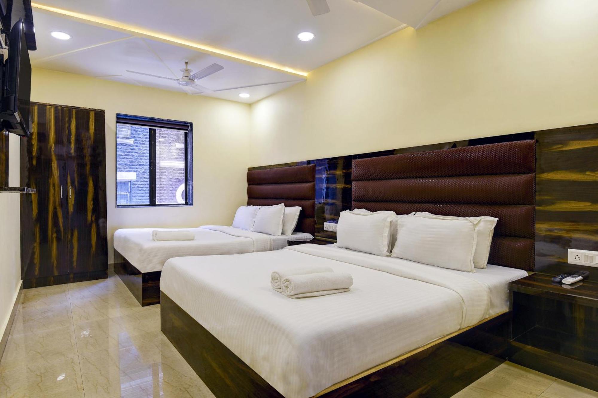 Hotel Deluxe Mumbai Dış mekan fotoğraf