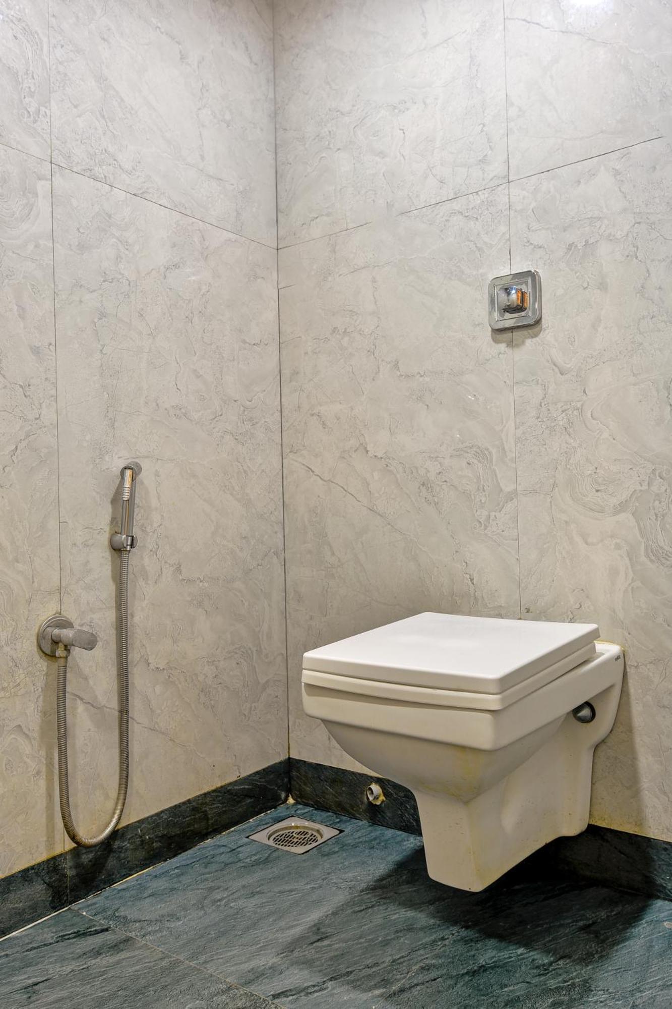 Hotel Deluxe Mumbai Dış mekan fotoğraf