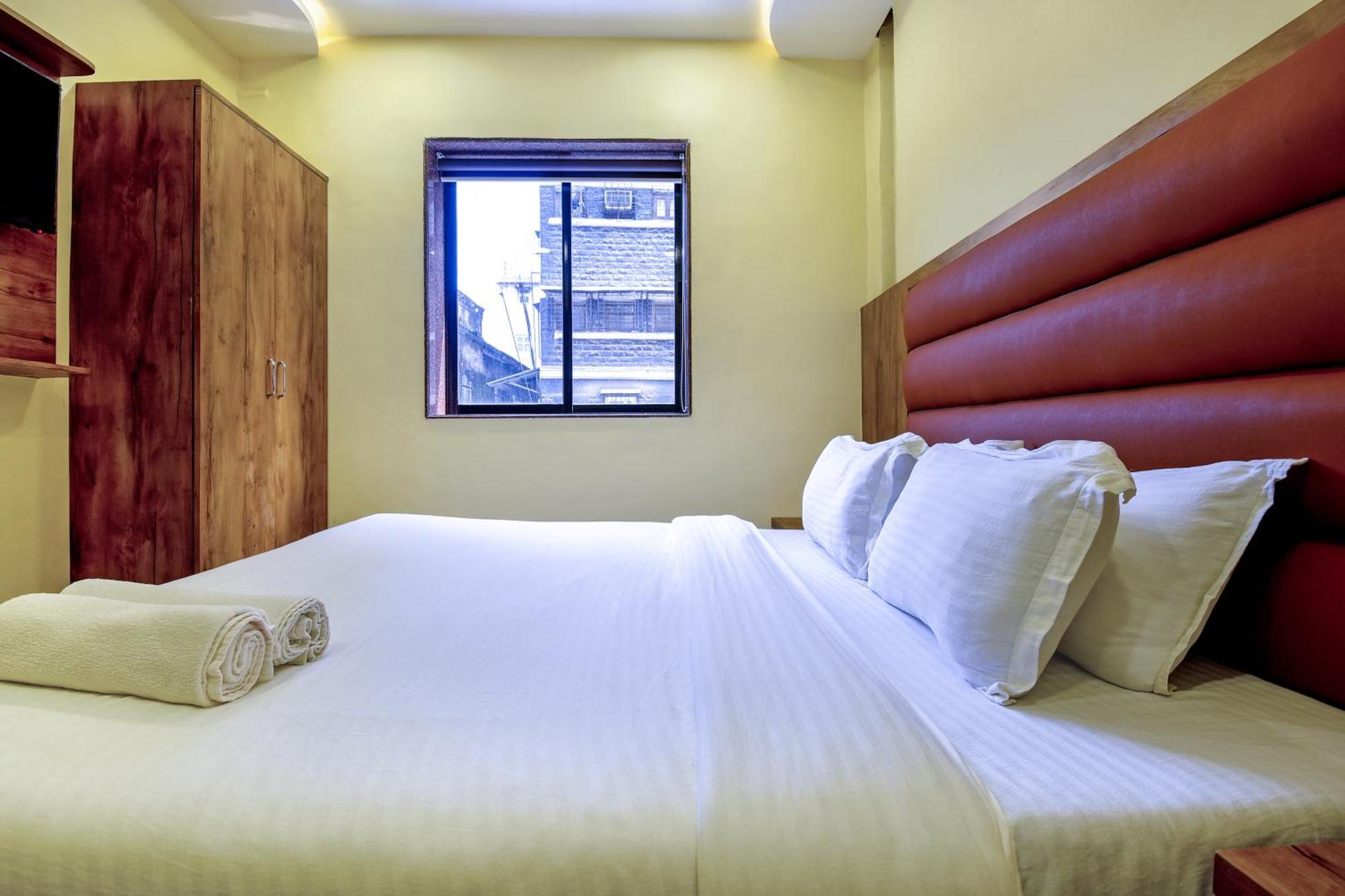 Hotel Deluxe Mumbai Dış mekan fotoğraf