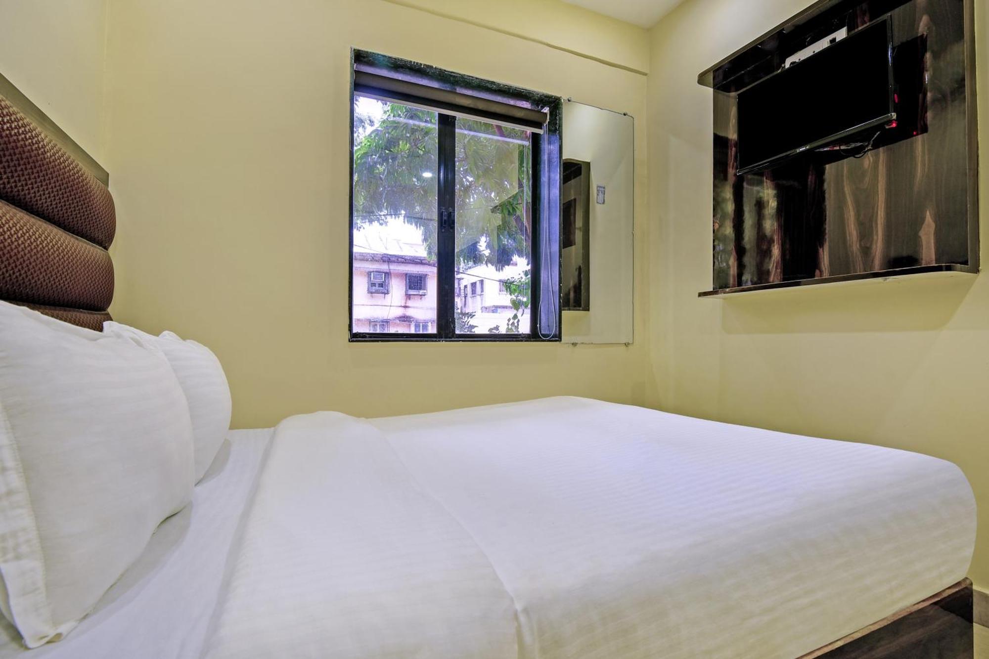 Hotel Deluxe Mumbai Dış mekan fotoğraf